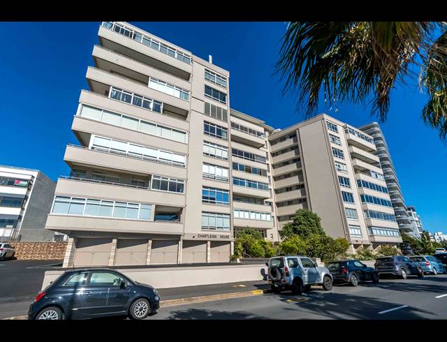 2 BEDROOM APARTMENT TO LET IN THREE ANCHOR BAY
